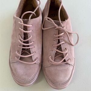 UGG Pink Suede Sneakers Minimalist Design